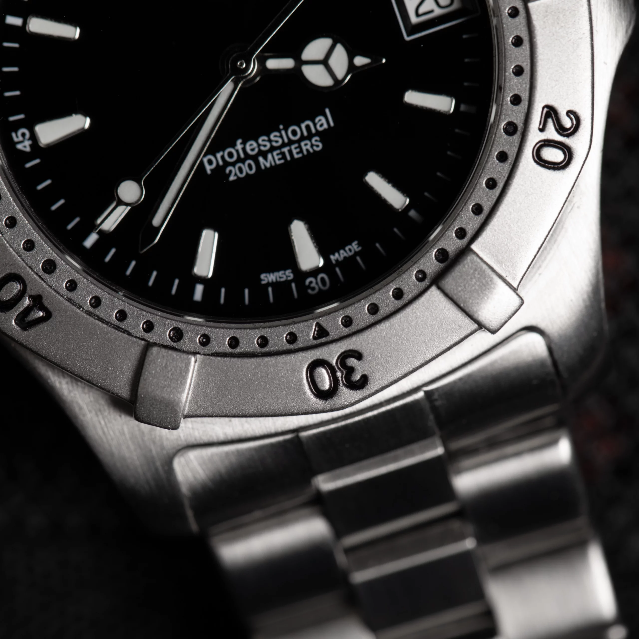 TAG Heuer Professional 2000 WK1110 for sale » Topwatch