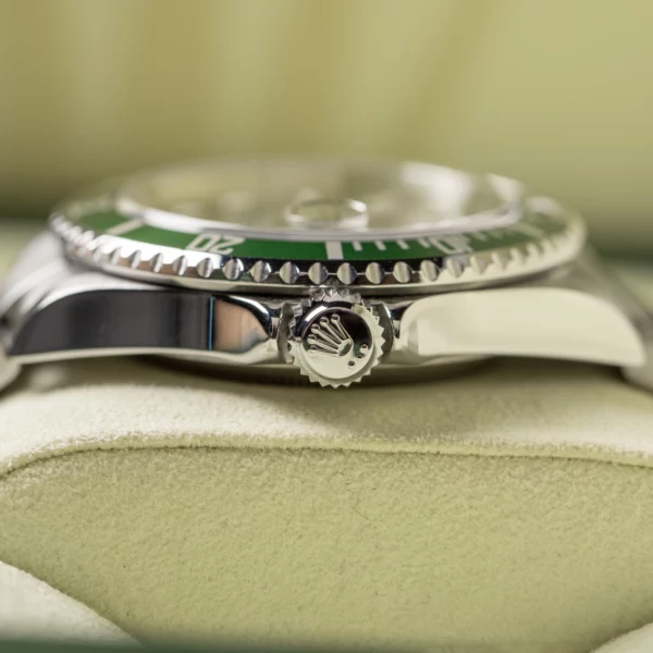 ROLEX:16610LV:5