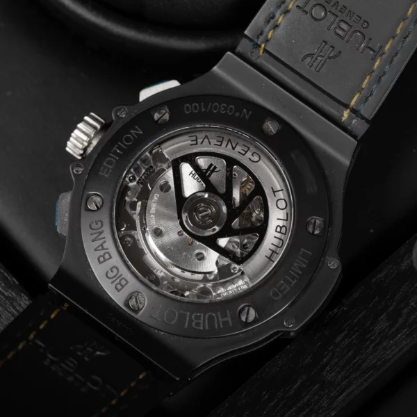Hublot:301.C1.1170.GR.AMF11:5