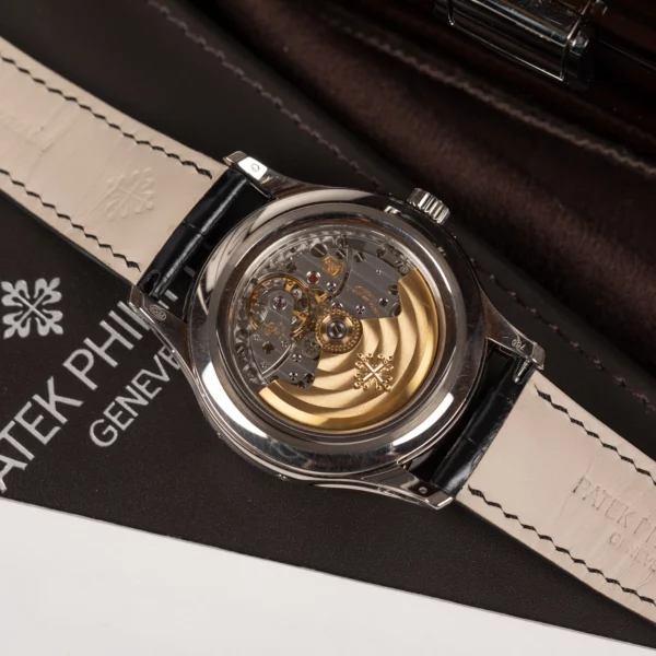 PatekPhilippe:5205G-001:5