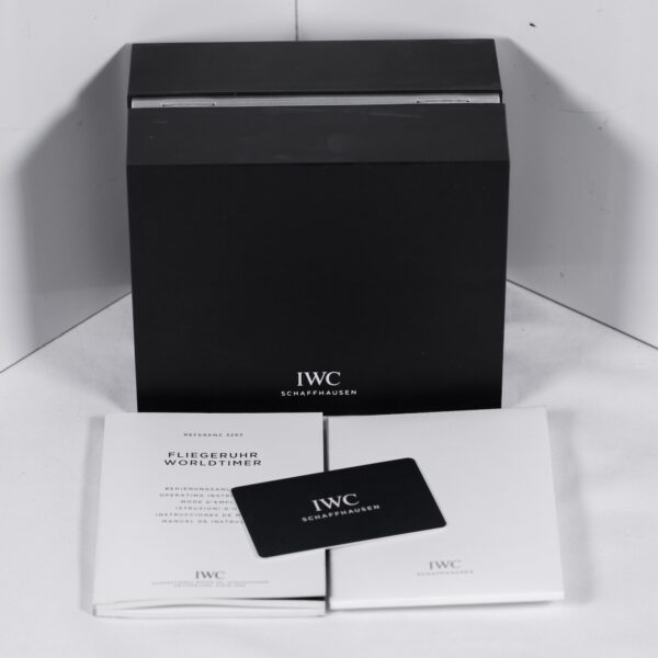 IWC:IW326201:box