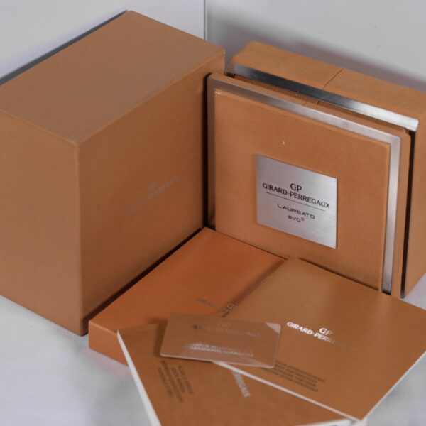 GirardPerregaux:80180:Box